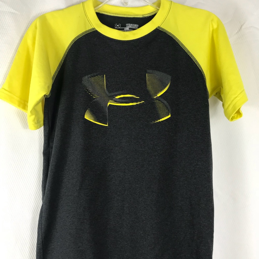 Under Armour T shirt